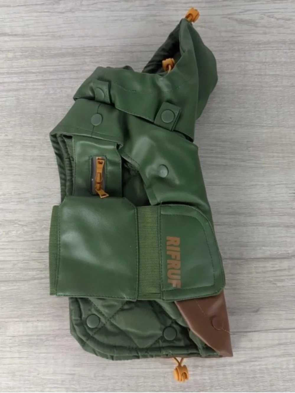 Climapaw Way Rifruf Storm Hunter Coat Green Size 10 Pomeranian or Maltese